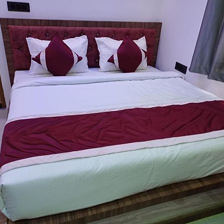 Hotel Shri Sai International, Sitamarhi Dumra Bagian luar foto