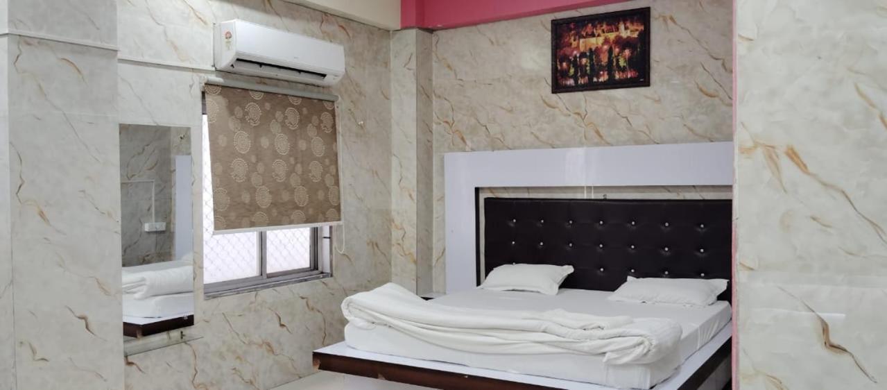 Hotel Shri Sai International, Sitamarhi Dumra Bagian luar foto