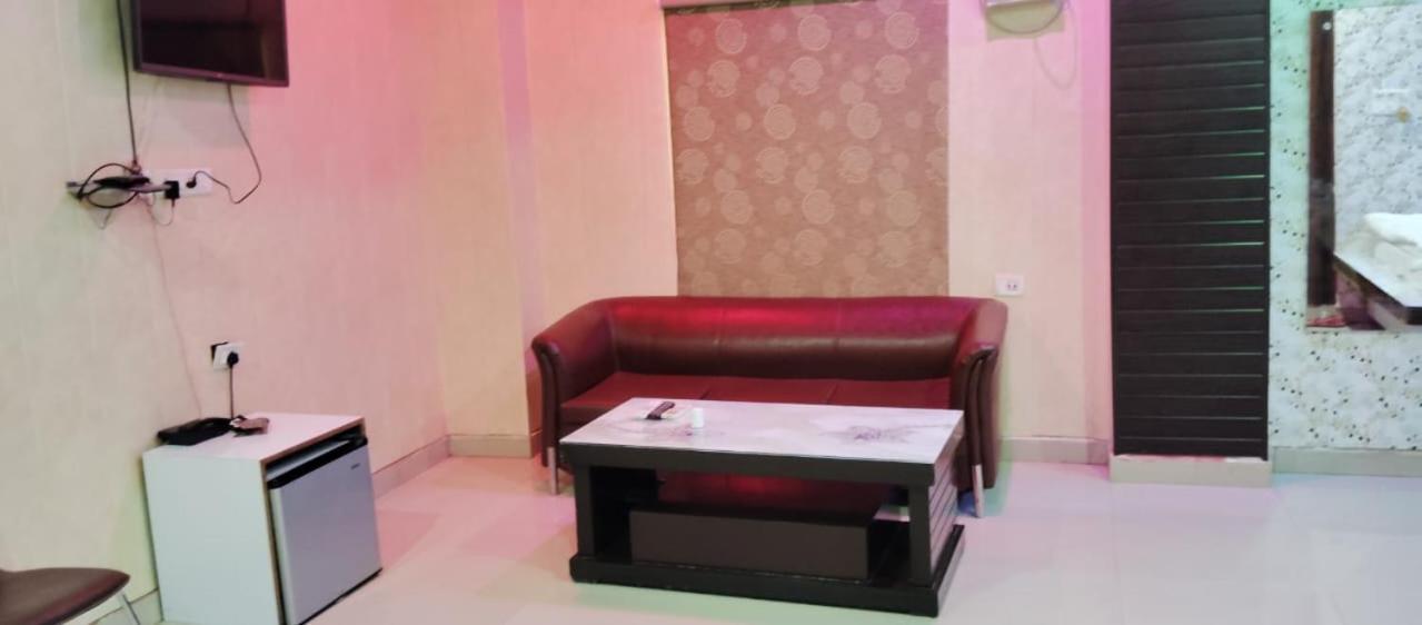 Hotel Shri Sai International, Sitamarhi Dumra Bagian luar foto