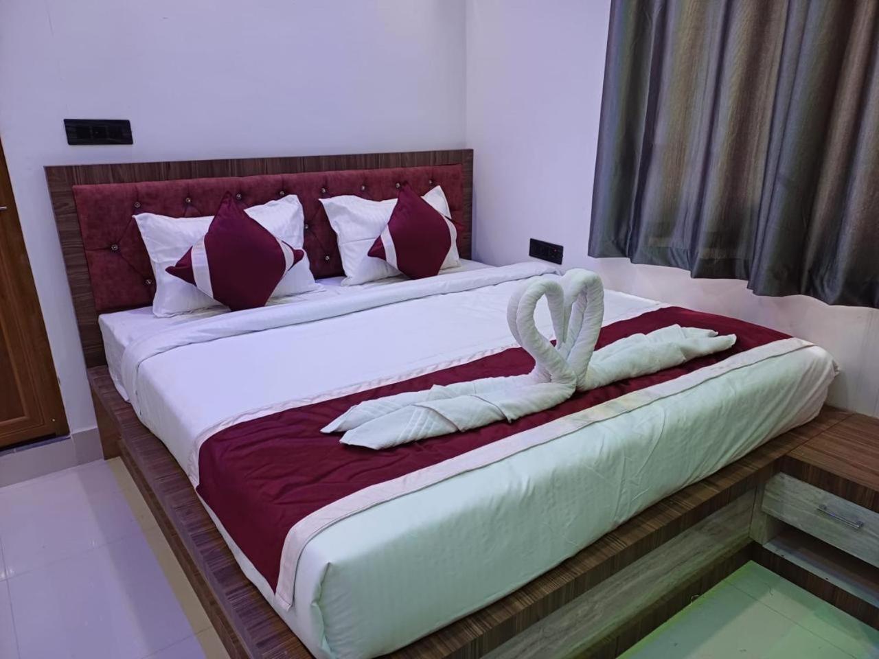 Hotel Shri Sai International, Sitamarhi Dumra Bagian luar foto
